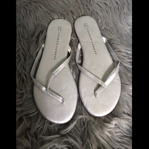 NWOT Lauren Conrad flip flops